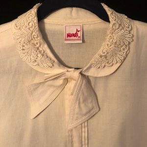 Adorable 80’s vintage MONDI blouse